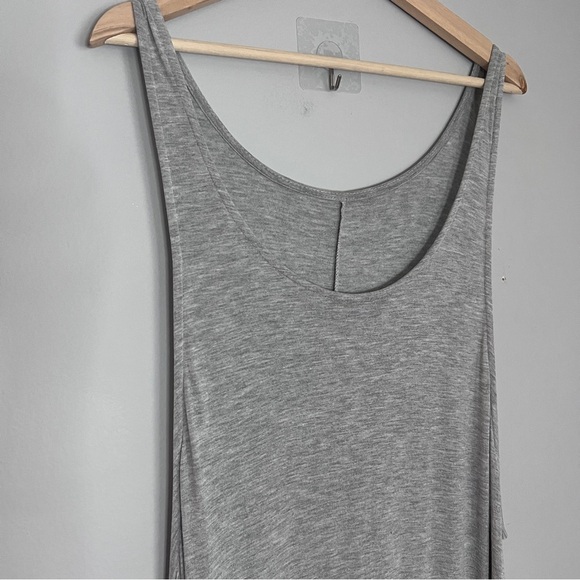 Gray Sleeveless Drop Crotch Romper with Pockets & Tapered Legs 22” ptp (Large) - Picture 4 of 8